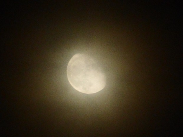 Waning Moon (11.10.14, 11:46 pm, Anchorage, Ak)