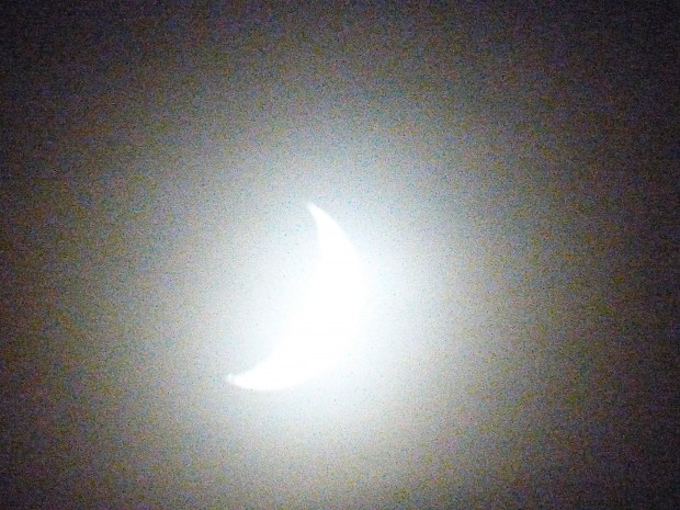 Waxing moon (6:31 pm, 11.26.14, Anchorage, Ak)