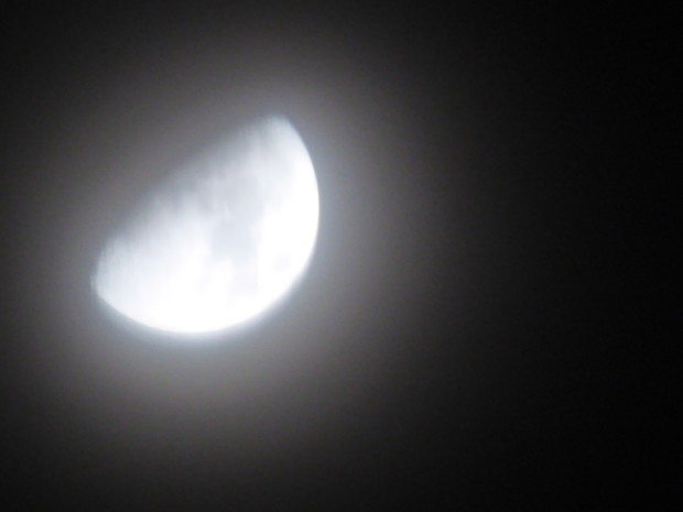Waxing moon-- 1.18.16, Anchorage, Ak